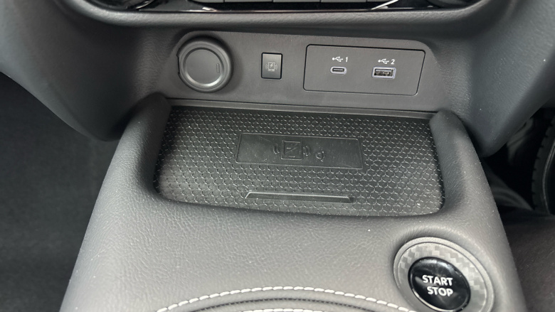 Nissan Juke 1.6 Hybrid Tekna 5dr Auto Hybrid Hatchback